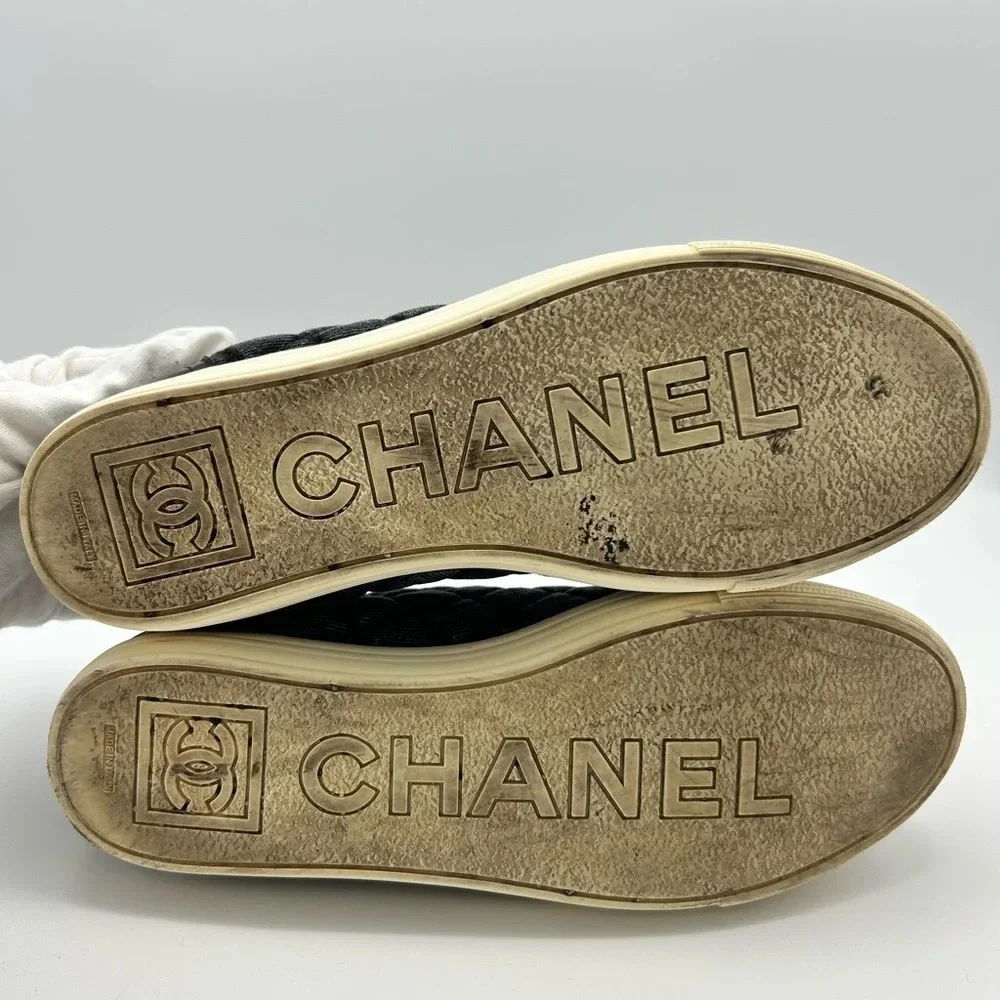 Chanel quilted denim leather lined low top sneakers shoes authentic 38